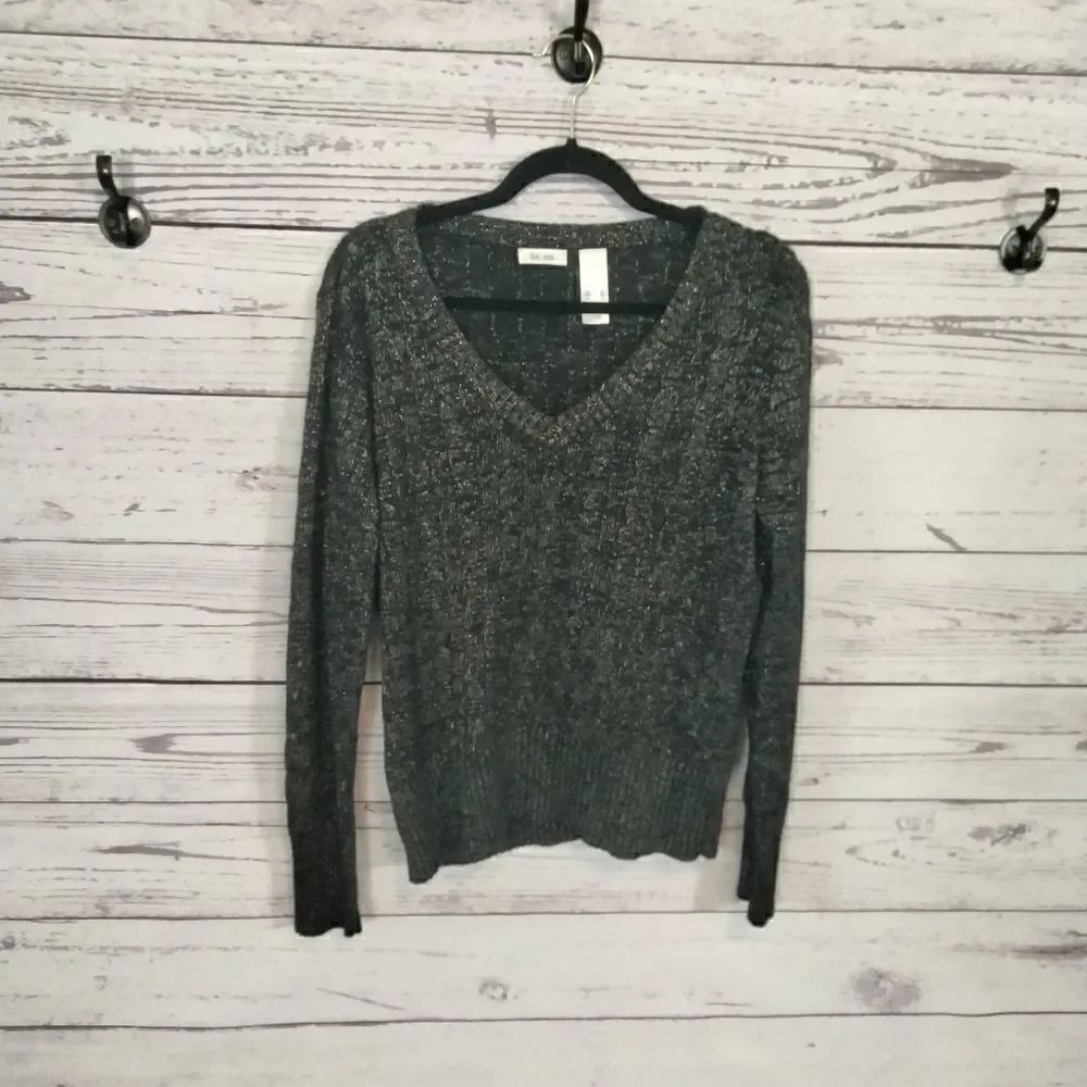 "Liz &Co." Woman's sweater